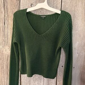 Green cropped sweater